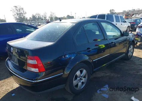 2004 Volkswagen Jetta Gls 2.0L z USA, uszkodzony, nr VIN 3VWSA69M64M081813